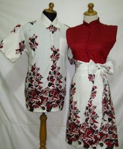 D839 Merah, Sarimbit batik model dress kancing depan, belakang karet, tali pinggan nempel Rp 175.000,-