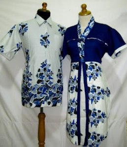 D817 biru, Sarimbit Batik Model dress kancing depan, Belakang karet Rp 182.000,-